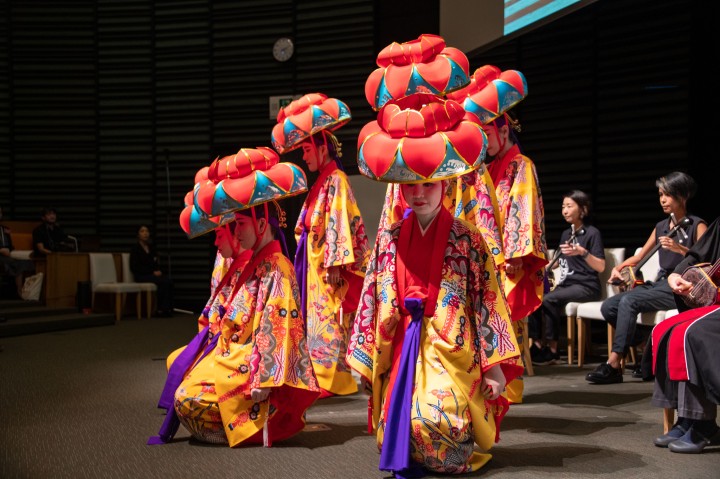 Dancers with Ryukyu flower hats