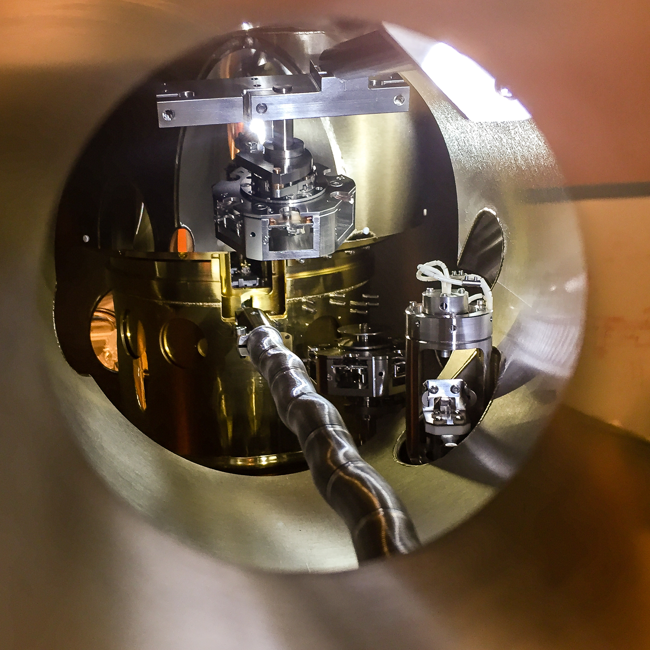 Inside a scanning tunneling microscope