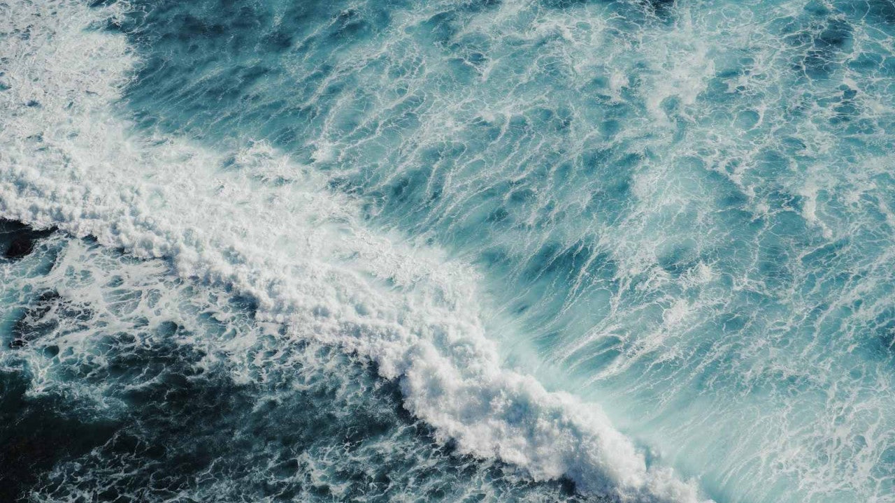 Photo of ocean wave