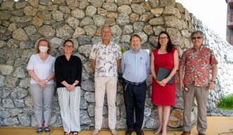 Leaving a mark on history: Ken and Liz Peach honored for contributions to OIST