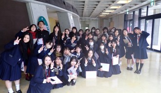 沖縄県立那覇商業高等学校の集合写真