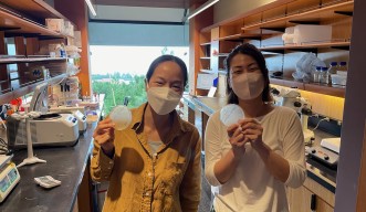 The success of the first cloning photo of Midori and Orie