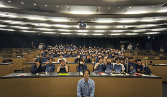 Unna Junior High School visited OIST