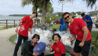 OIST Members Participated in Coral Day Project Beach Clean by Onna Village