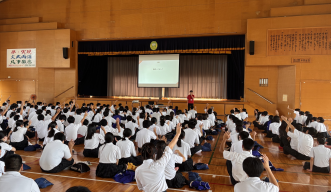 Outreach Class at Nakanishi Junior High School