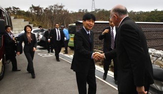 President Dorfan Welcomes Minister Yamamoto and Parliamentary Secretary Shimajiri