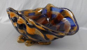 稲嶺盛吉氏の作品