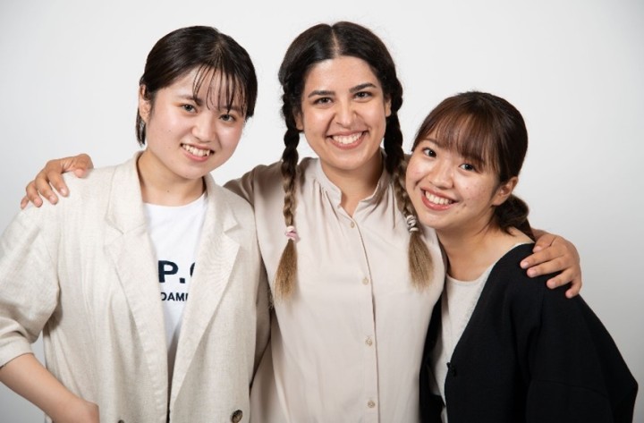 The three authors of this article, (left to right) Airi Kina, Faezeh Zare, and Yui Nakazato, who assisted with the operation of Children’s School of Science and interpretation for the classes, in addition to writing this article as interns in the Community Relations Section of OIST’s Communication and Public Relations Division.