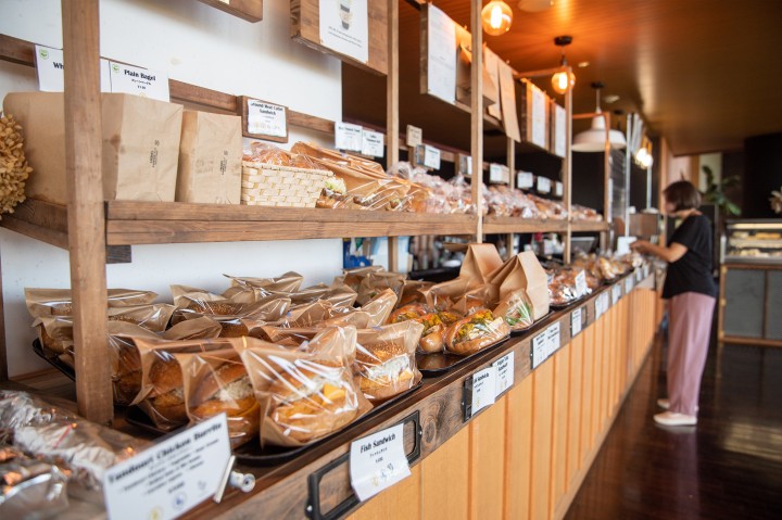 Aien Coffee and Bakery