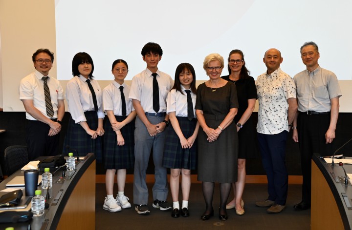 Okisho HS students visit OIST