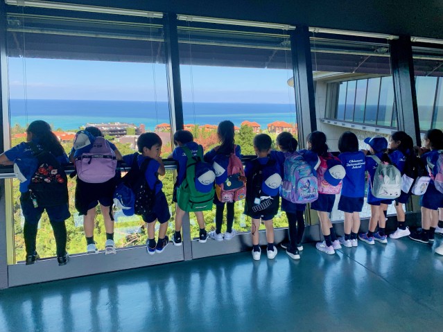 Okinawa International School students visited OIST