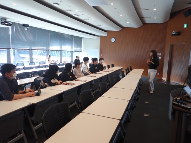 A research support specialist giving a lecture.