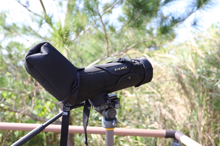 Field Scope w Tripod Covered