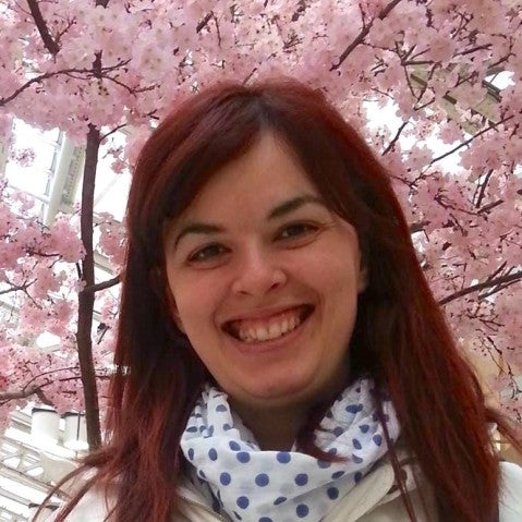 qsu Toulkeridou, Evropi