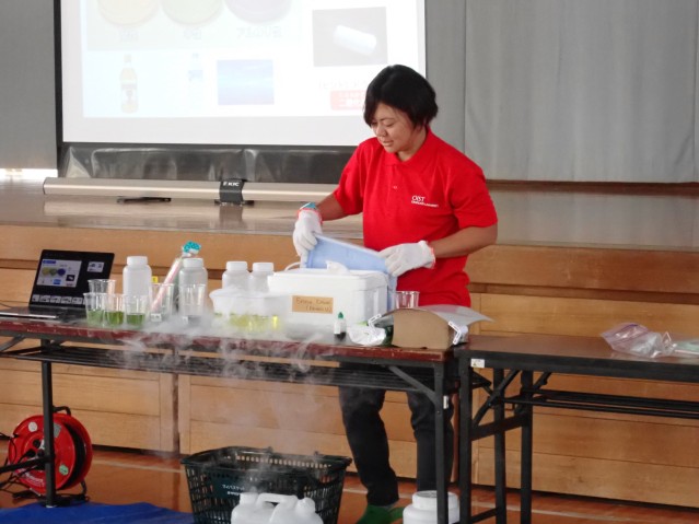 OIST visited Jougaku Elementary School