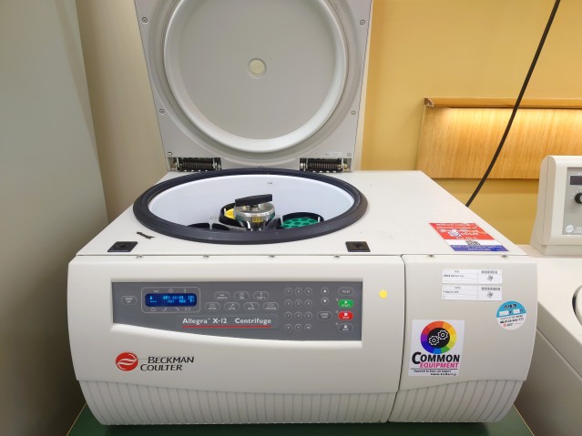 Beckman Coulter Allegra X-12R