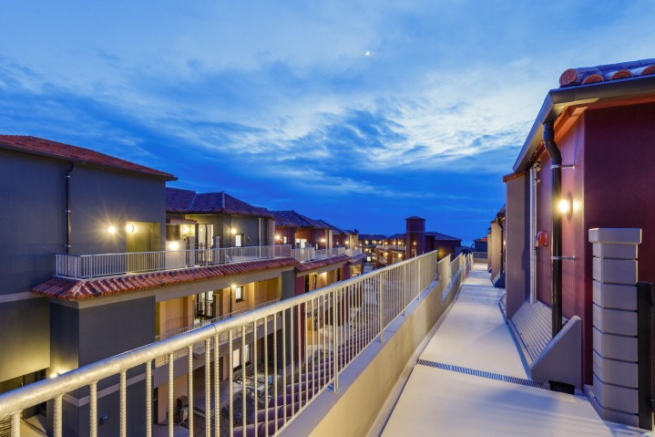 Picture of the Gardens at night