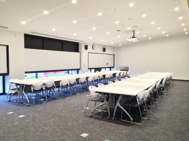 School layout; 72 Seats