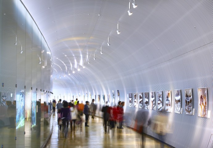 Tunnel gallery