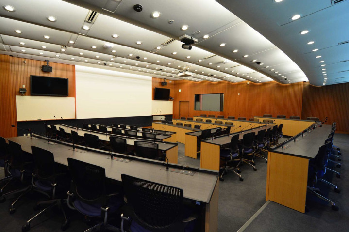 Official visit to OIST