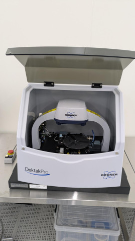 table-top cantilever-based sample topography profiler