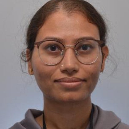 Tanushri_headshot