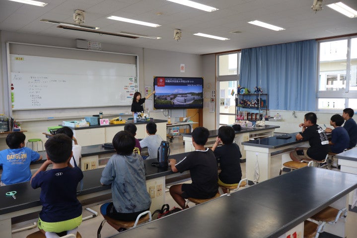 Outreach Class at Nago Elementary School in Nago City