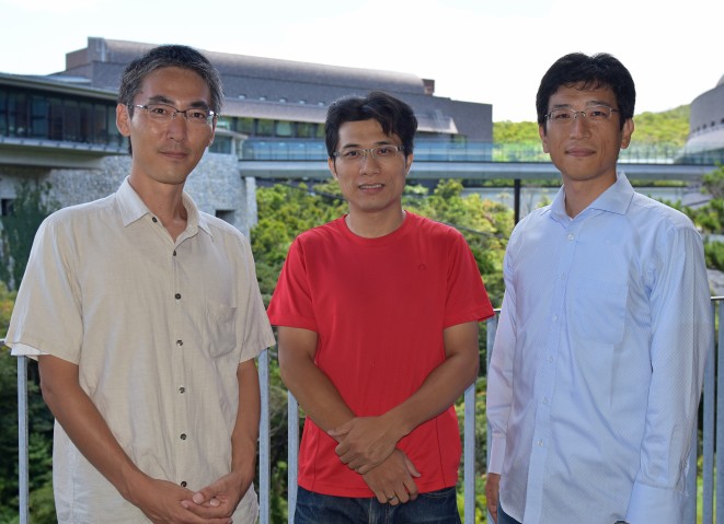 (From left) Mr Kyota Kamiyoshi, Dr Kun-Yi Hsin, and Dr Yoshiyuki Asai, from the OIST Integrated Open Systems Unit