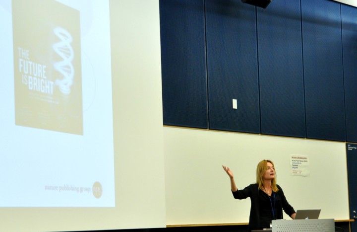 ネイチャー誌シニア・エディターのマグダレーナ・スキッパー博士によるOISTでの最初の「コロキアム」講演 