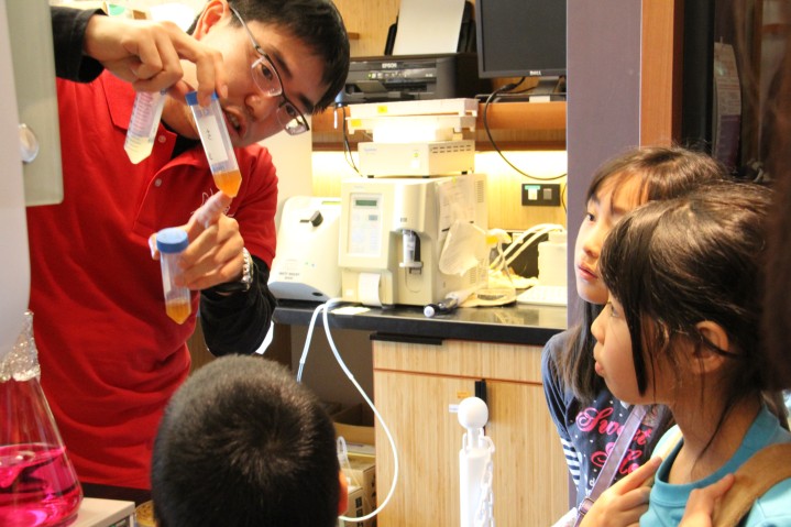 実験室をのぞいてみよう