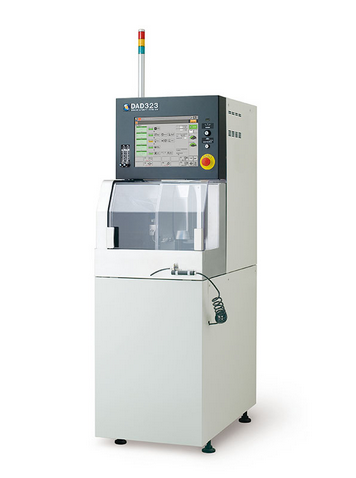 wafer positioner machine with internal saw, water cooling and touchscreen panel