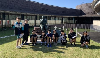 A group photo of Kubura Elementary School students