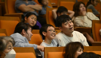 OIST x Apollo Science Kids Lecture: "Discovering the Hidden Beauty and Science of Insects”