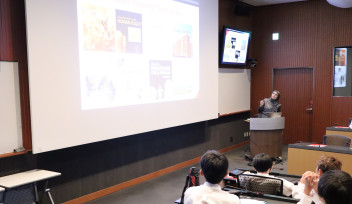 AMICUS International Students Visited OIST