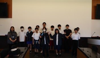 Nago Municipal Nago Junior High School Students Visited OIST