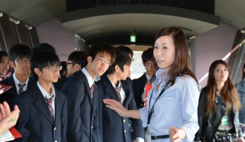 Arisa Ikeda in OIST’s Community Relations Section giving a campus tour