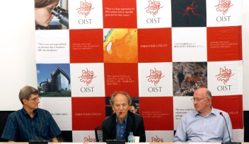 沖縄科学技術大学院大学学園（OIST）の理事会の第4回会合の記者会見