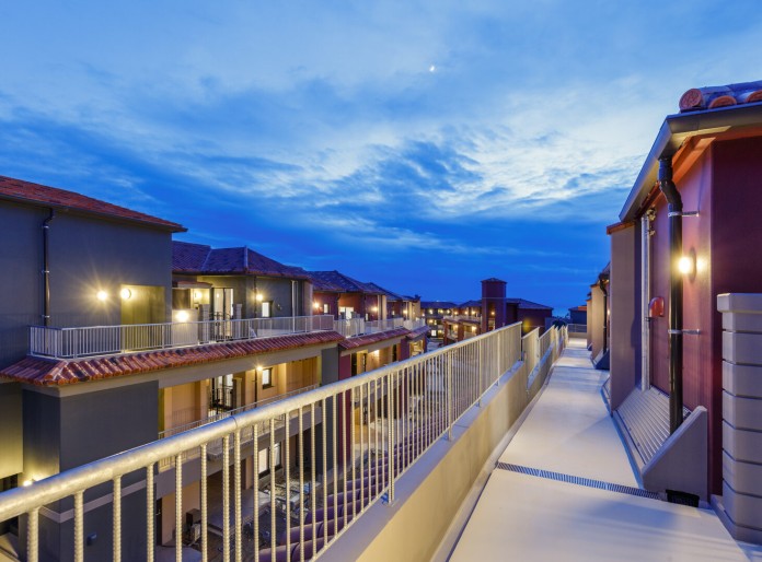 Picture of the Gardens at night