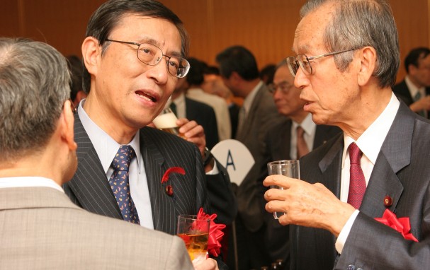 Hiroyuki Hosoda and Koji Omi 2005