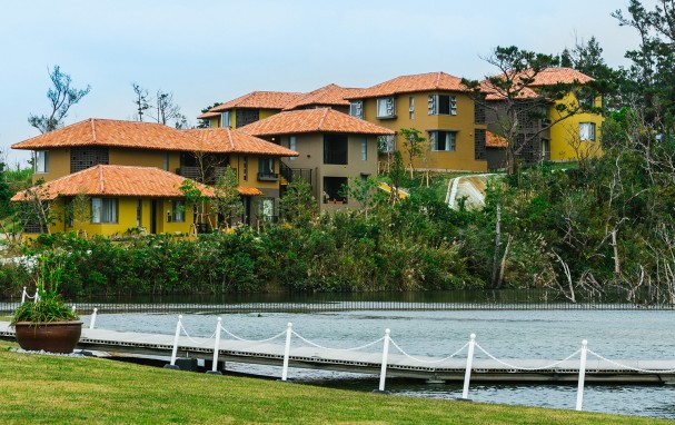 South hill apartments from pond