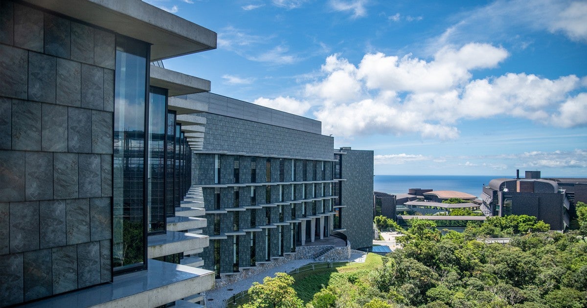 Lab 4 view from lounge on F floor | Okinawa Institute of Science and ...