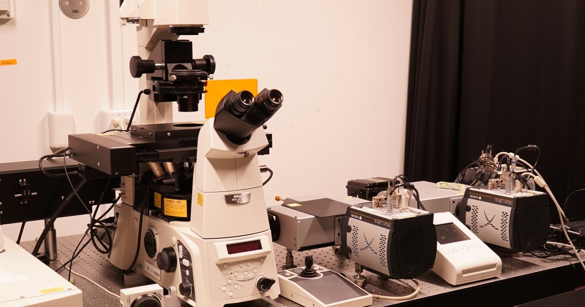 Nikon TIRF 4.JPG | Okinawa Institute of Science and Technology OIST