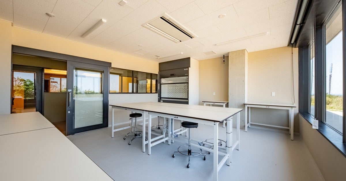 oi_space_drylab | Okinawa Institute of Science and Technology OIST